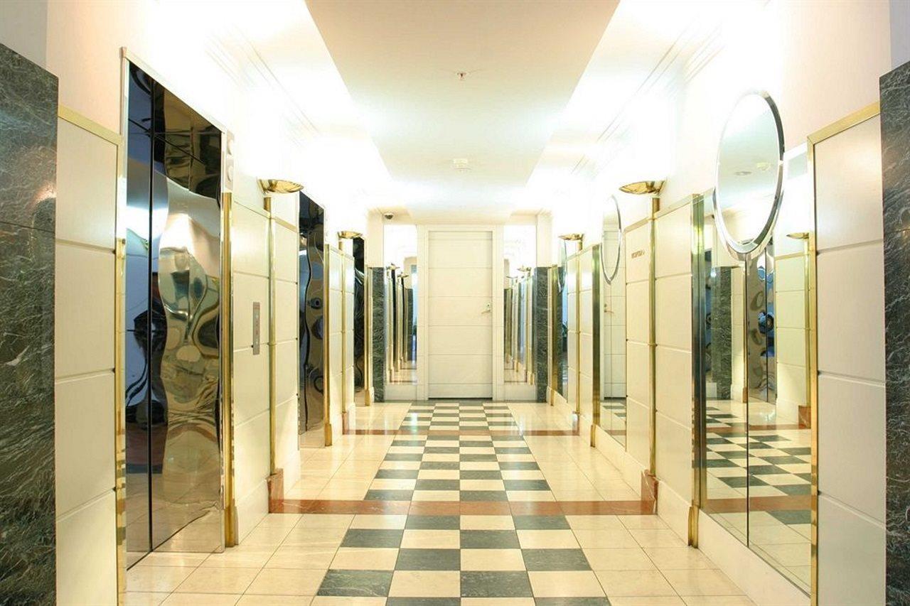 พาราเมาท์ เซอร์วิส อพาร์ตเมนท์ Aparthotel เมลเบิร์น ภายนอก รูปภาพ