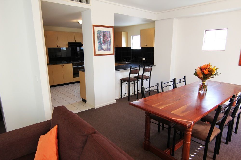 พาราเมาท์ เซอร์วิส อพาร์ตเมนท์ Aparthotel เมลเบิร์น ภายนอก รูปภาพ