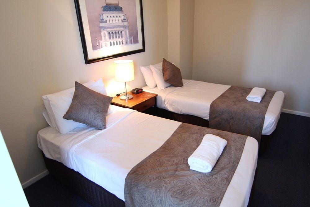 พาราเมาท์ เซอร์วิส อพาร์ตเมนท์ Aparthotel เมลเบิร์น ภายนอก รูปภาพ