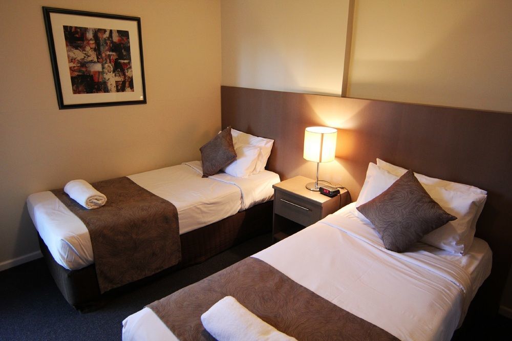 พาราเมาท์ เซอร์วิส อพาร์ตเมนท์ Aparthotel เมลเบิร์น ภายนอก รูปภาพ