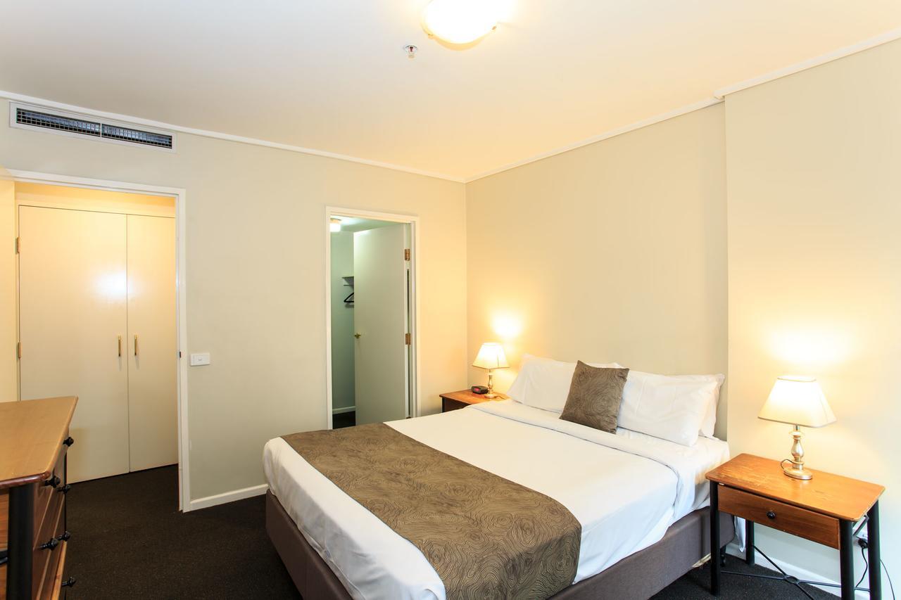 พาราเมาท์ เซอร์วิส อพาร์ตเมนท์ Aparthotel เมลเบิร์น ภายนอก รูปภาพ