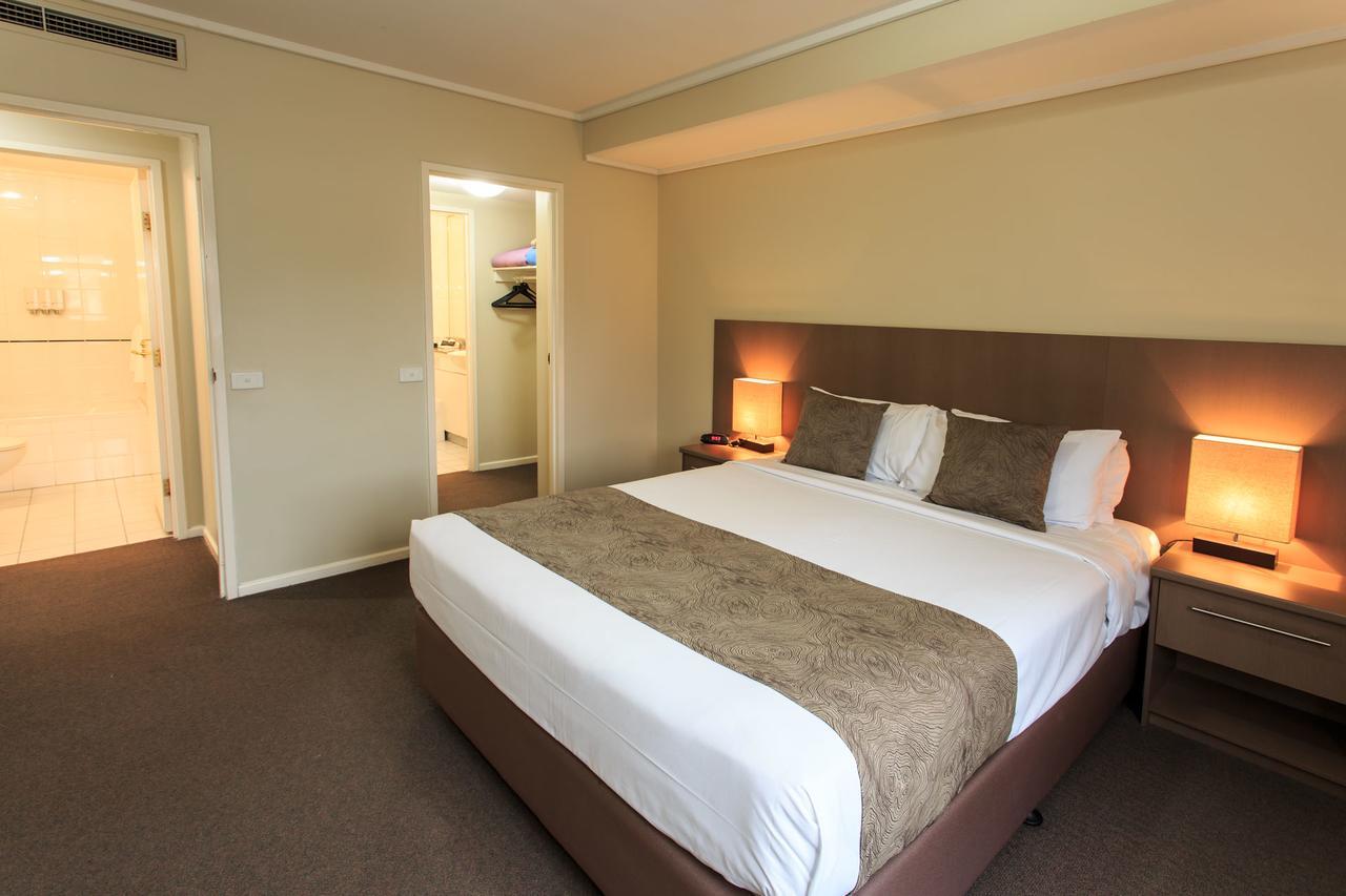 พาราเมาท์ เซอร์วิส อพาร์ตเมนท์ Aparthotel เมลเบิร์น ภายนอก รูปภาพ