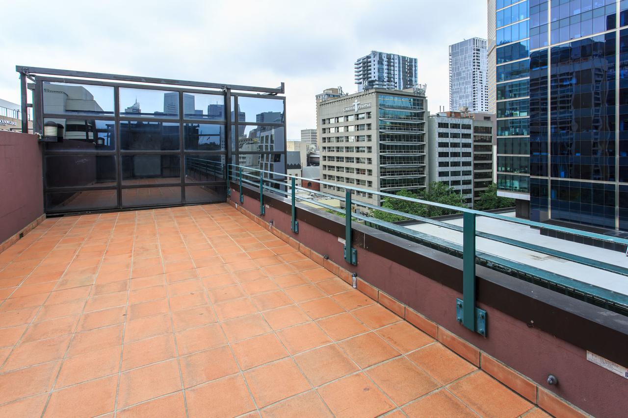 พาราเมาท์ เซอร์วิส อพาร์ตเมนท์ Aparthotel เมลเบิร์น ภายนอก รูปภาพ