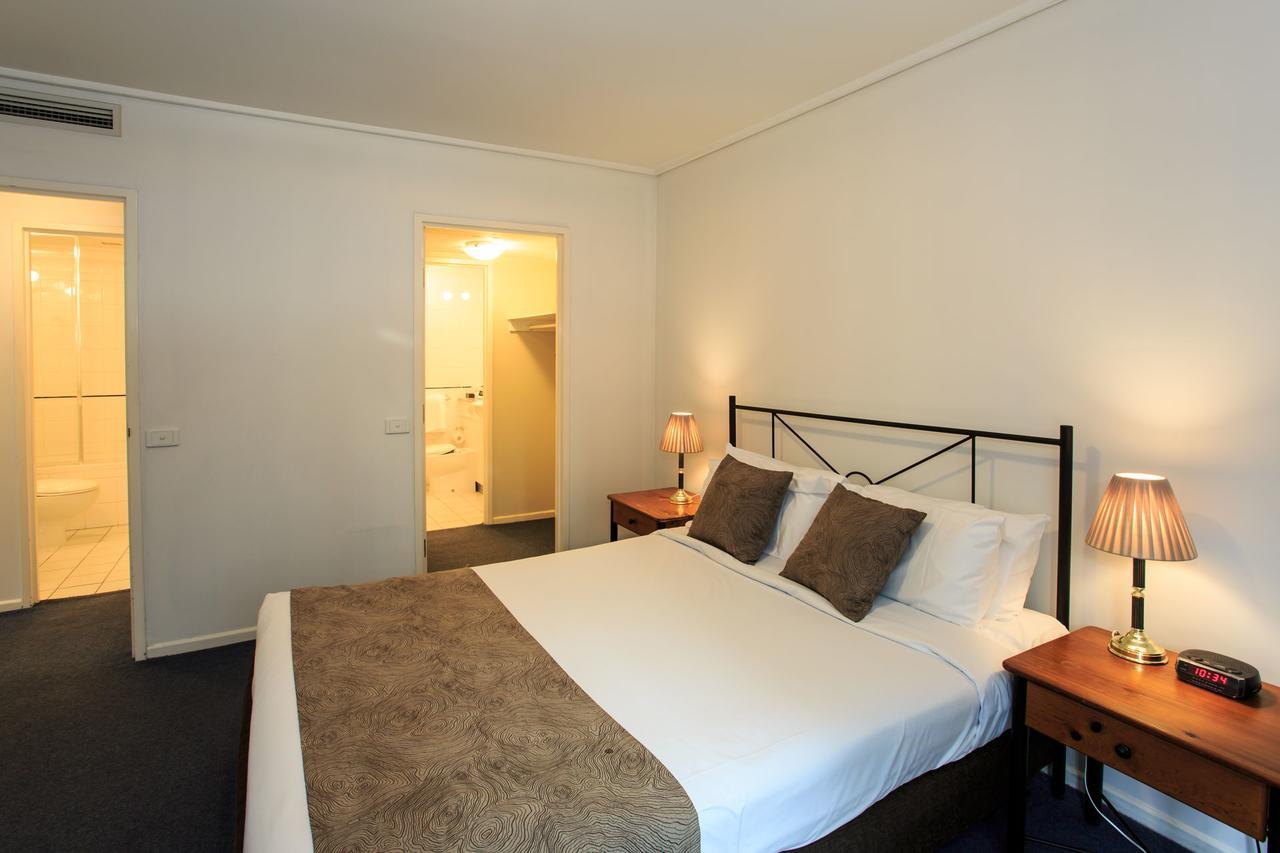 พาราเมาท์ เซอร์วิส อพาร์ตเมนท์ Aparthotel เมลเบิร์น ภายนอก รูปภาพ