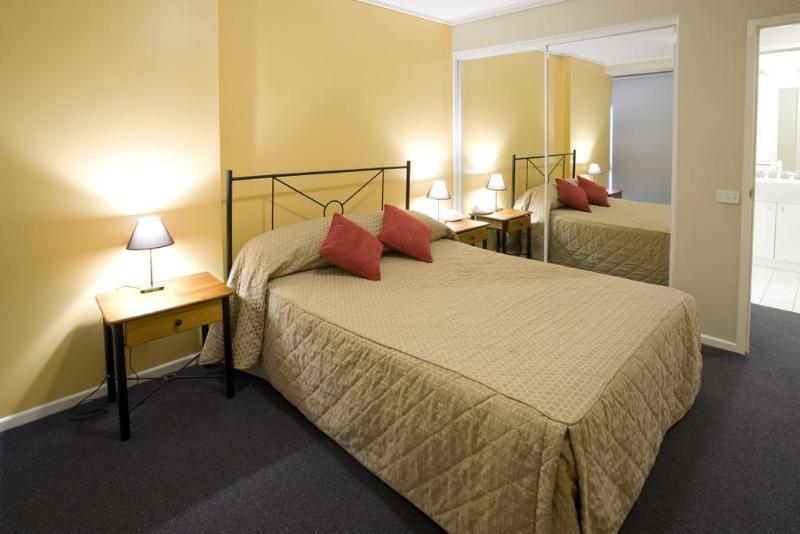 พาราเมาท์ เซอร์วิส อพาร์ตเมนท์ Aparthotel เมลเบิร์น ภายนอก รูปภาพ