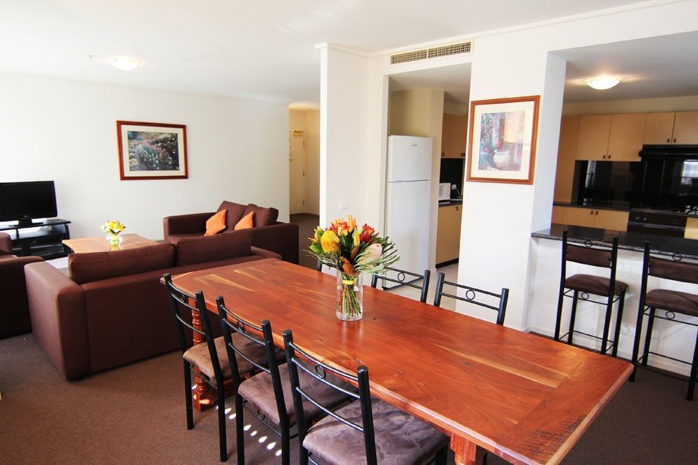 พาราเมาท์ เซอร์วิส อพาร์ตเมนท์ Aparthotel เมลเบิร์น ภายนอก รูปภาพ
