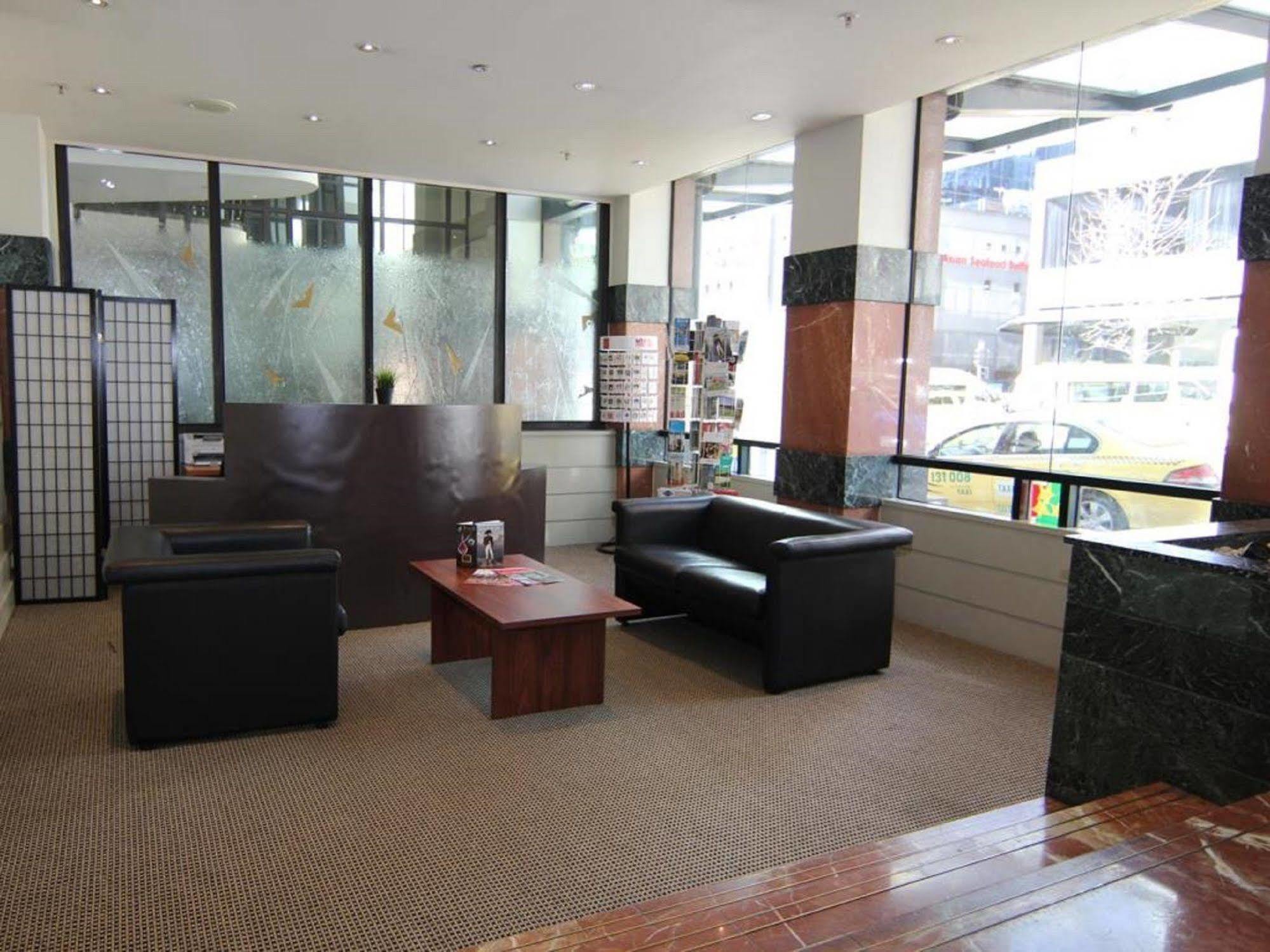 พาราเมาท์ เซอร์วิส อพาร์ตเมนท์ Aparthotel เมลเบิร์น ภายนอก รูปภาพ